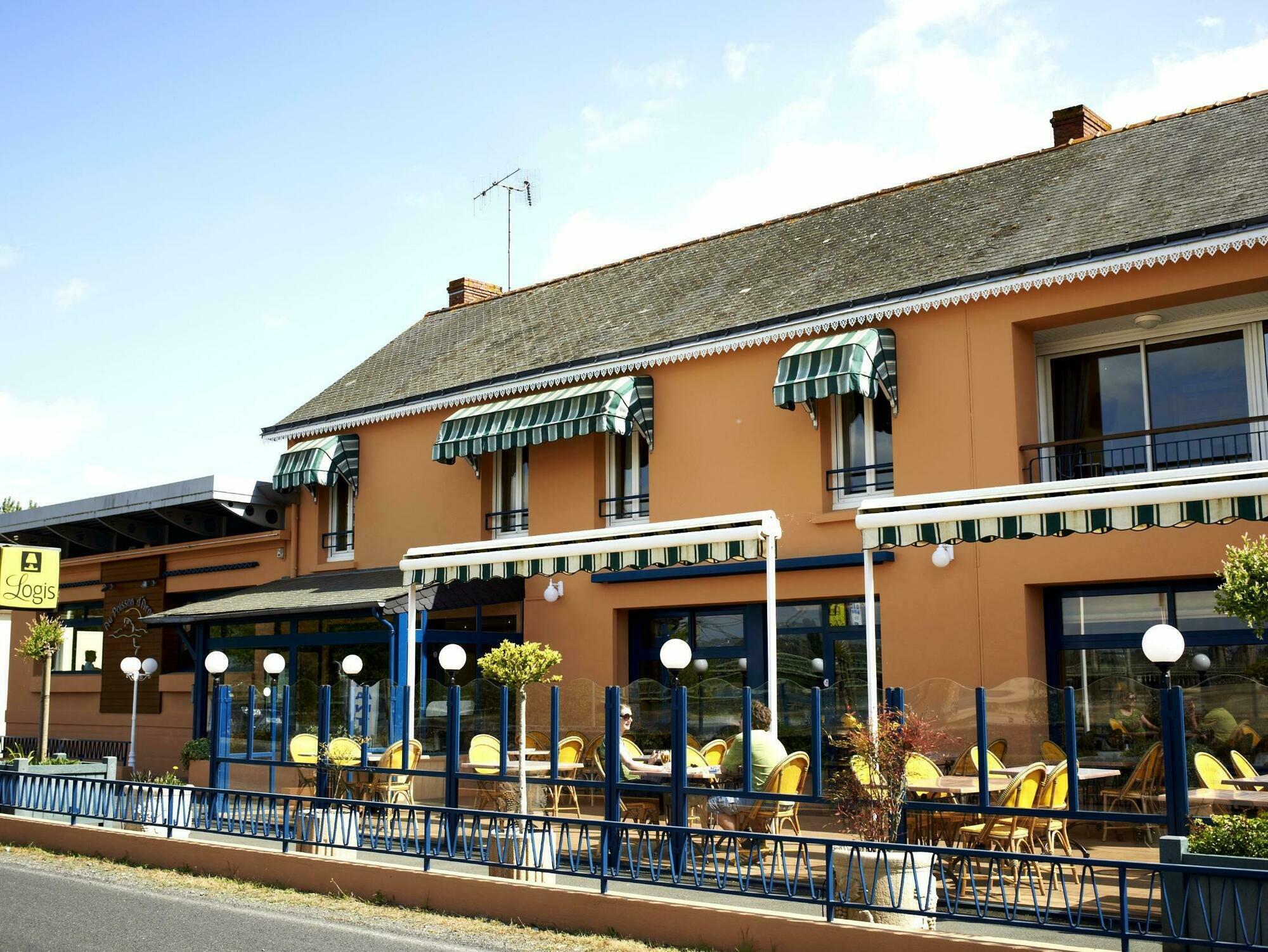 Logis Hotels - Au Poisson D'Argent - Hotel 3 Etoiles Et Restaurant Le Mesnil-en-Vallee Luaran gambar
